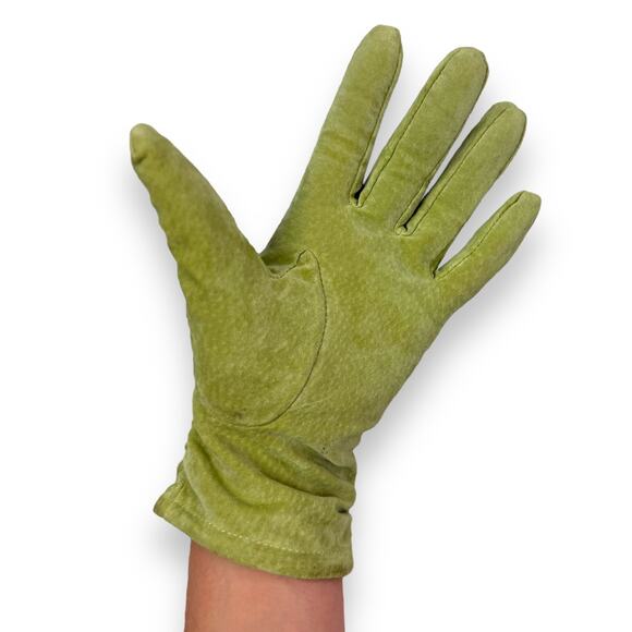 Vintage lime green the Grinch suede leather gloves by COLDWATER CREEK - Picture 3 of 11